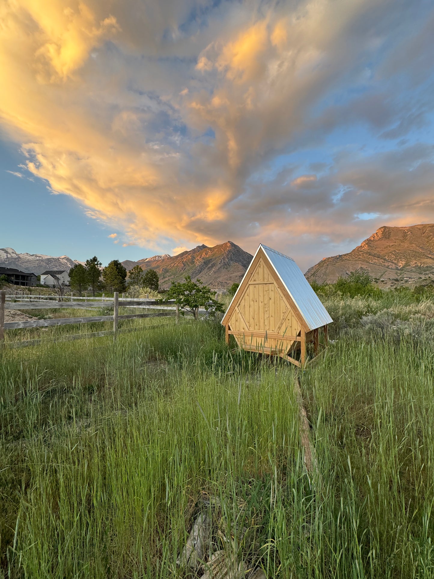 Apitherapy Bee hut